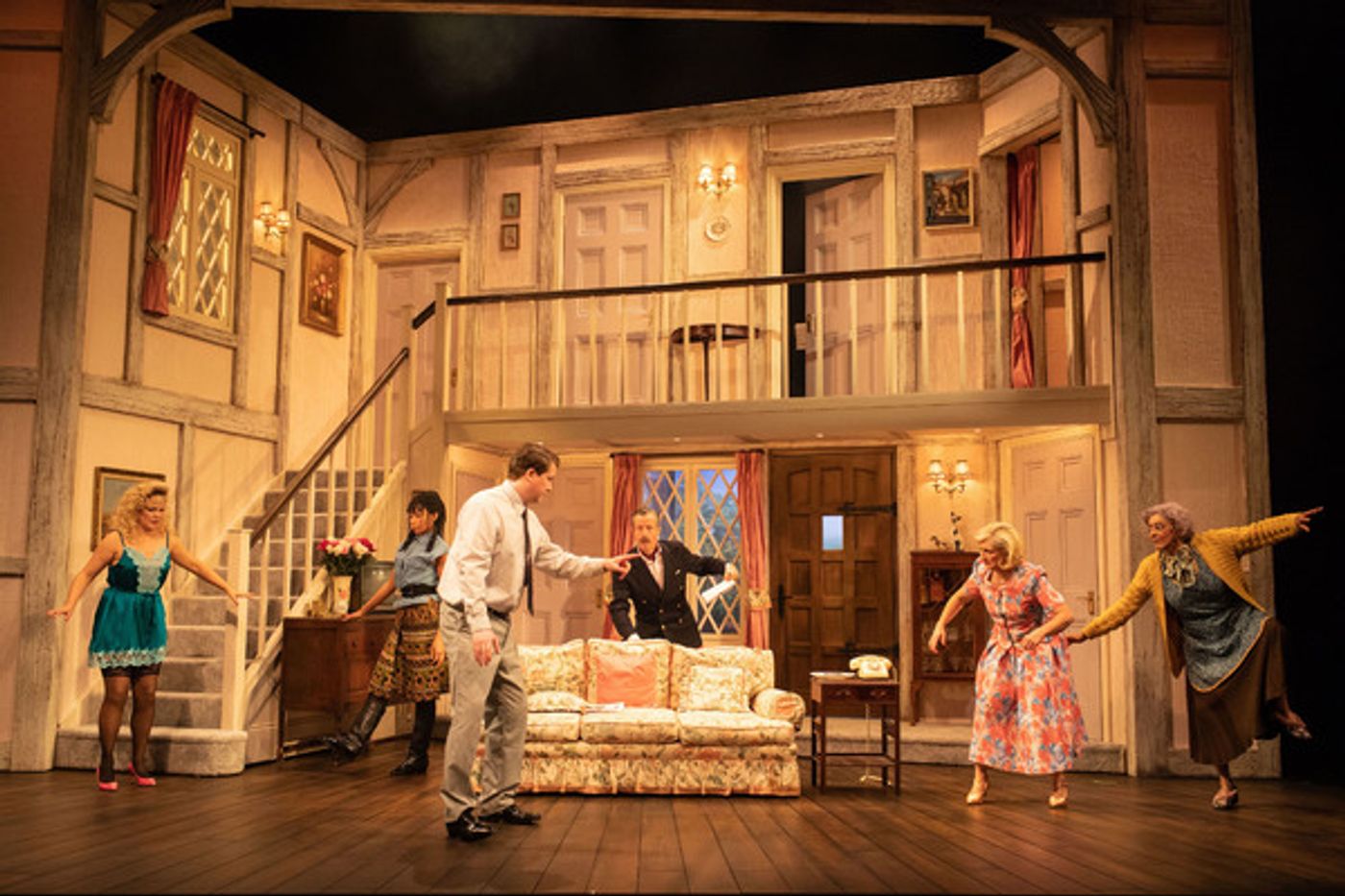 Photo Flash: First Look at NOISES OFF at the Lyric Hammersmith Theatre  Image