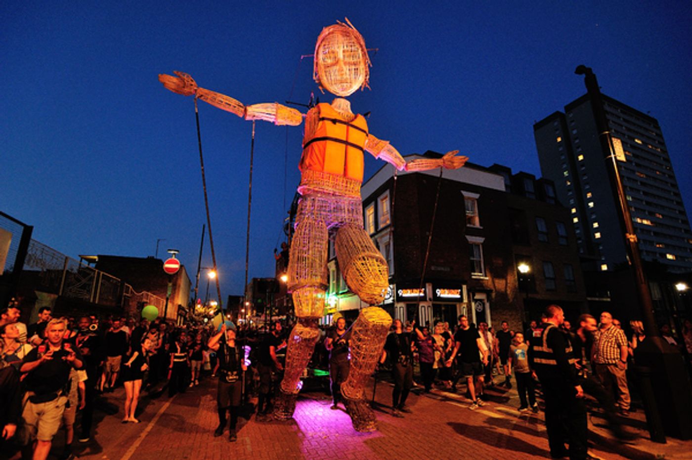 Photo Flash: Inside MO AND THE RED RIBBON's Trek Through London Photo Flash: Inside MO AND THE RED RIBBON's Trek Through London Image