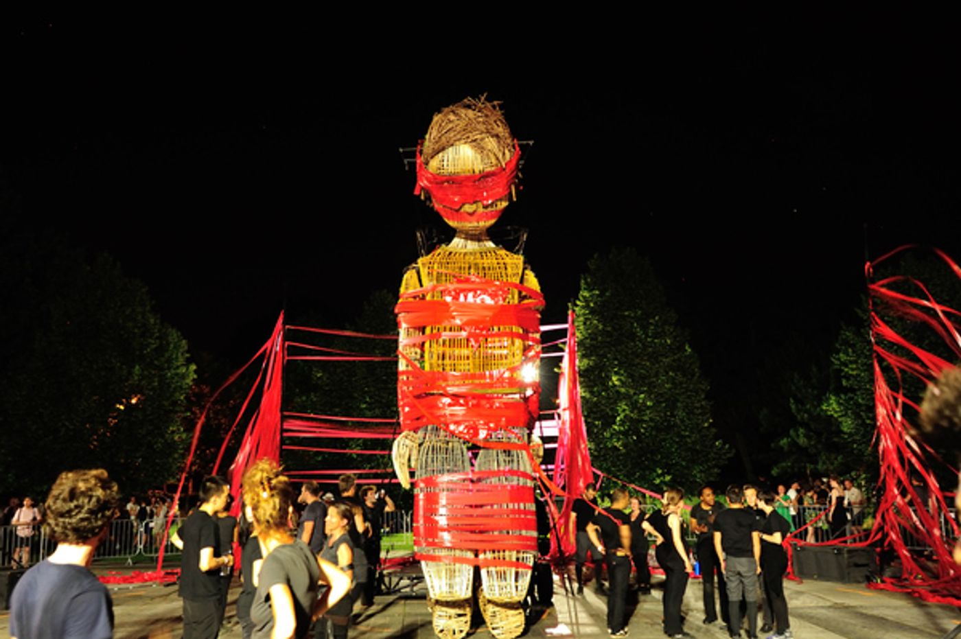 Photo Flash: Inside MO AND THE RED RIBBON's Trek Through London Photo Flash: Inside MO AND THE RED RIBBON's Trek Through London Image