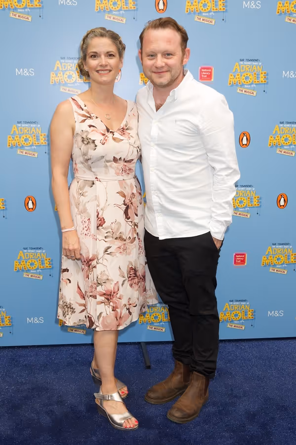 



Caroline Sheen & Michael Jibson Photo