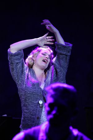 Laura Michelle Kelly @ BroadwayWorld Laura Michelle Kelly Photo