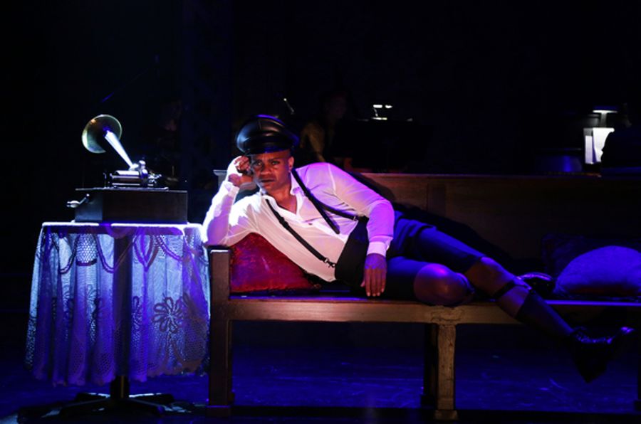 Photo Flash: First Look at Laura Michelle Kelly and Forrest McClendon in CABARET at CRT Image