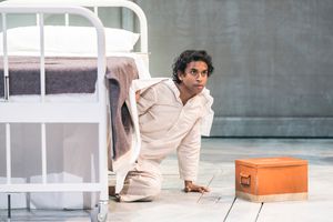 Hiran Abeysekera Photo