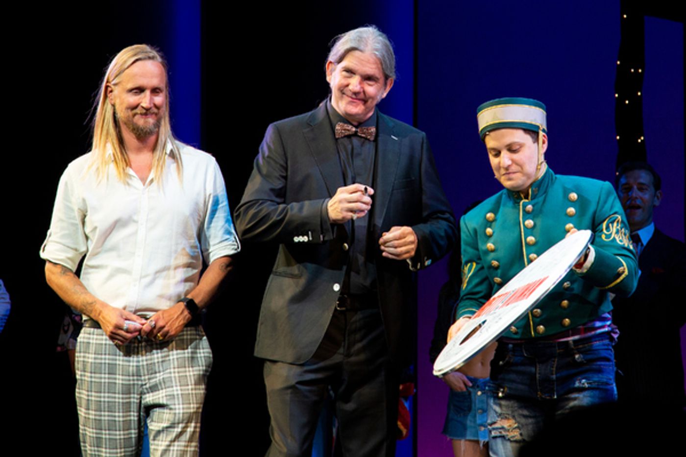 Photo Coverage: Roy Orbison's Sons Perform 'Oh, Pretty Woman' With the Cast of PRETTY WOMAN  Image