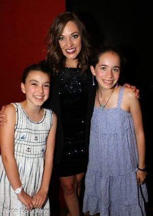 Laura Osnes and fans Photo
