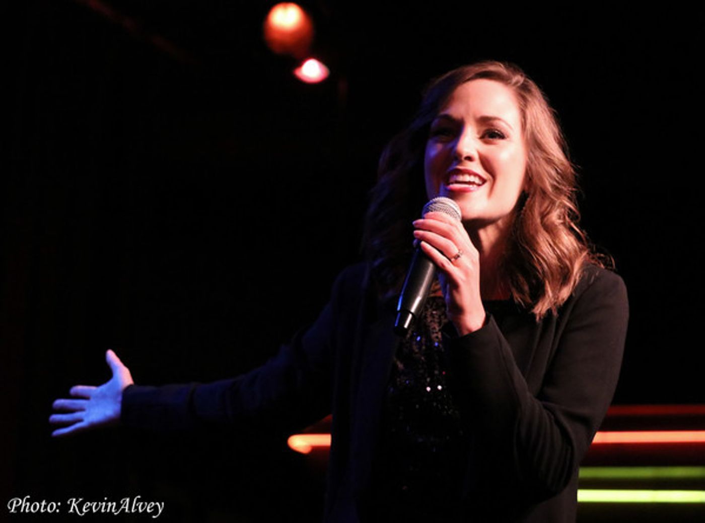 Photo Flash: Laura Osnes Returns To The Birdland Stage!  Image