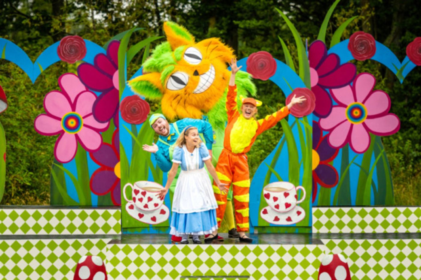 Photo Flash: First Look At Immersion Theatre's Open-Air Tour Of ALICE IN WONDERLAND  Image