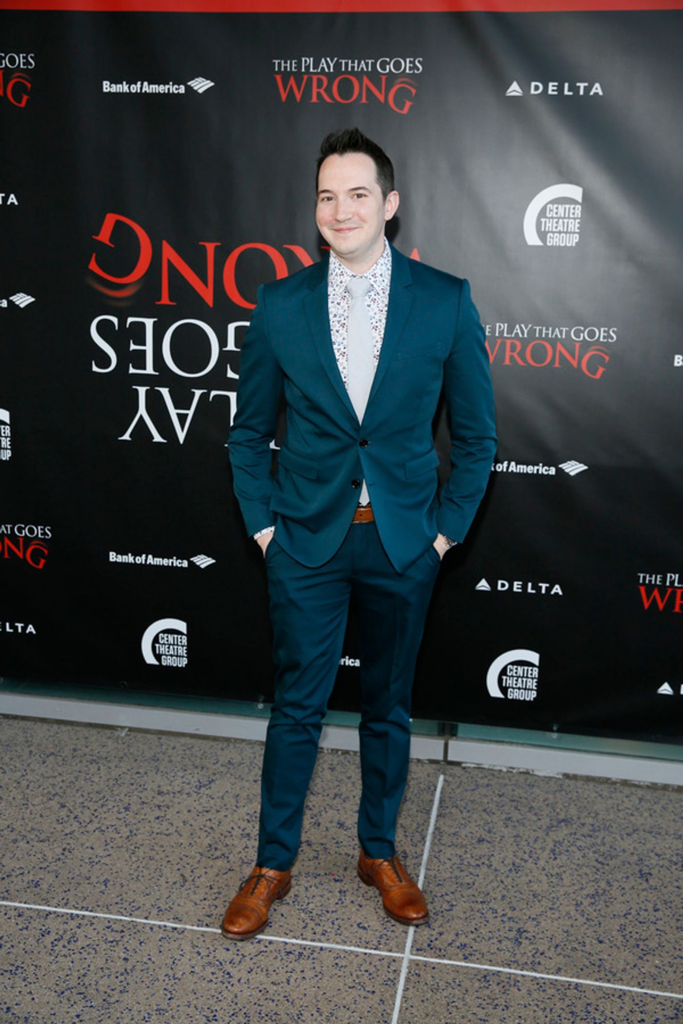 Photo Flash: THE PLAY THAT GOES WRONG Opens At The Ahmanson Theatre  Image