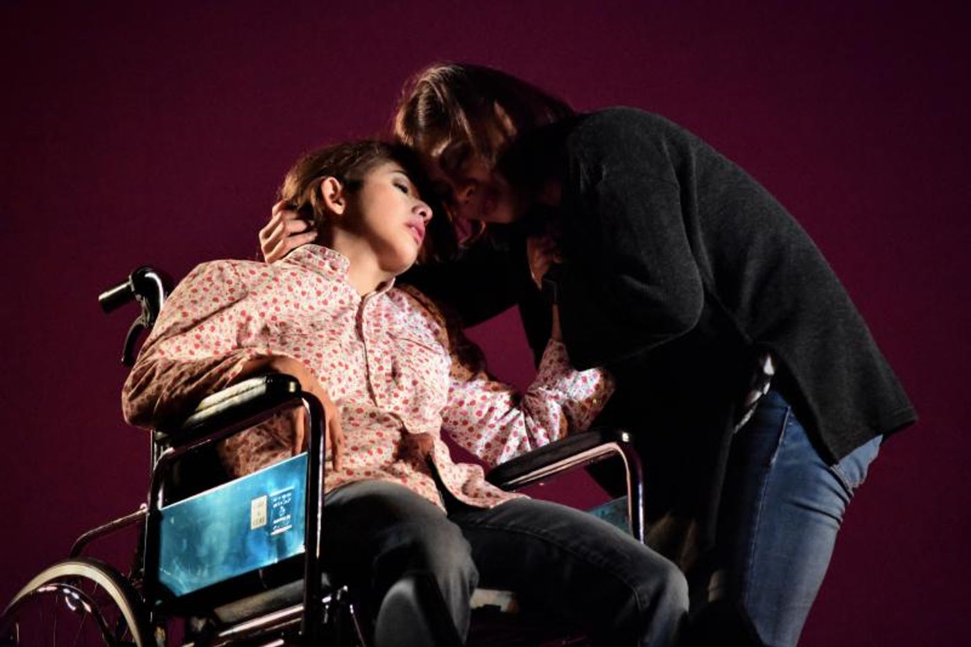 Photo Coverage: First Look at STOP KISS; Show Runs Now Thru 7/21  Image