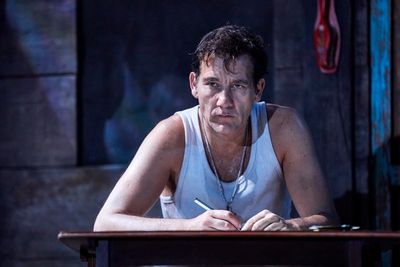 Clive Owen Photo