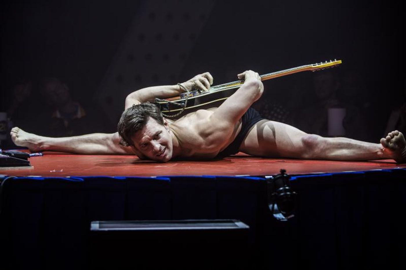 Review: SYDNEY CABARET FESTIVAL: Fun And Intimate, CHEEKY CABARET Is A Classic Cabaret Circus Experience  Image