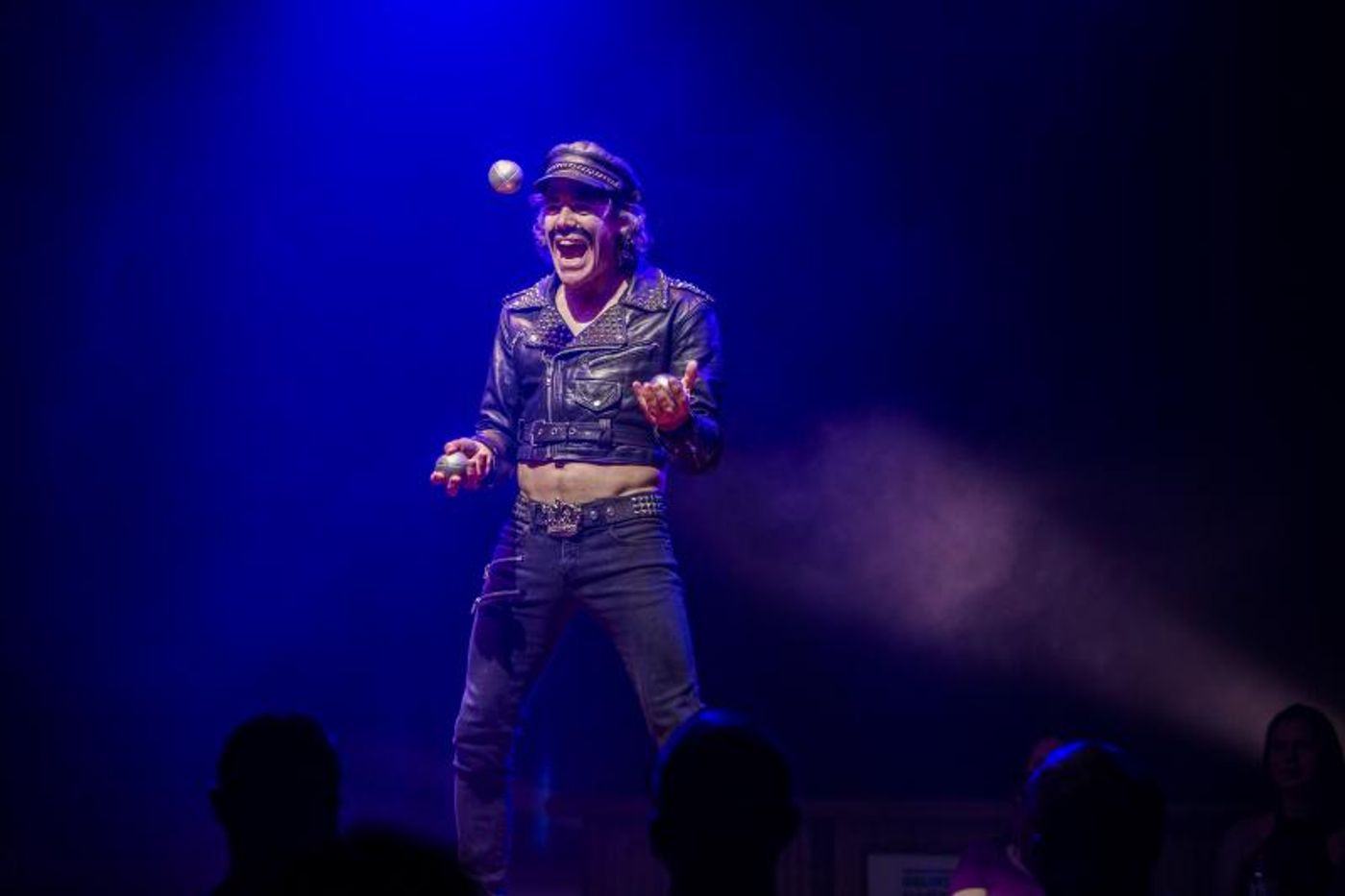 Review: SYDNEY CABARET FESTIVAL: Fun And Intimate, CHEEKY CABARET Is A Classic Cabaret Circus Experience  Image