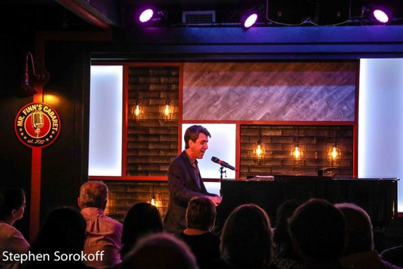 Photo Coverage: Clint Holmes Tributes Nat King Cole at Mr. Finn's Cabaret  Image