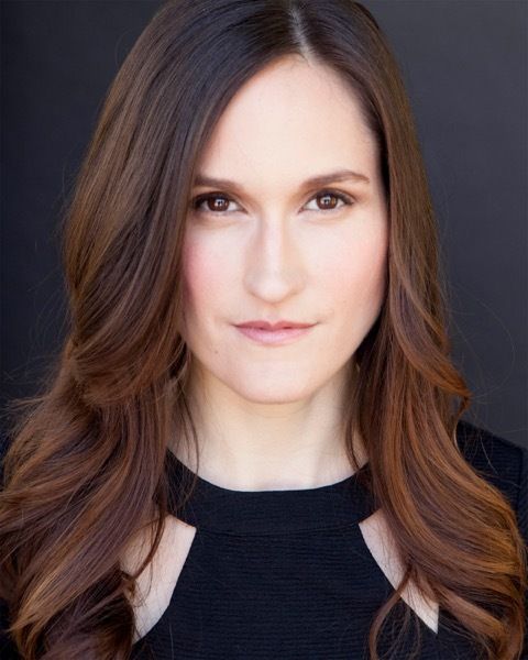 NAOMI GIBSON Photo