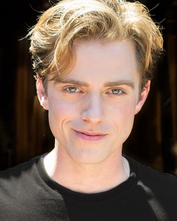 Alex Nee Photo