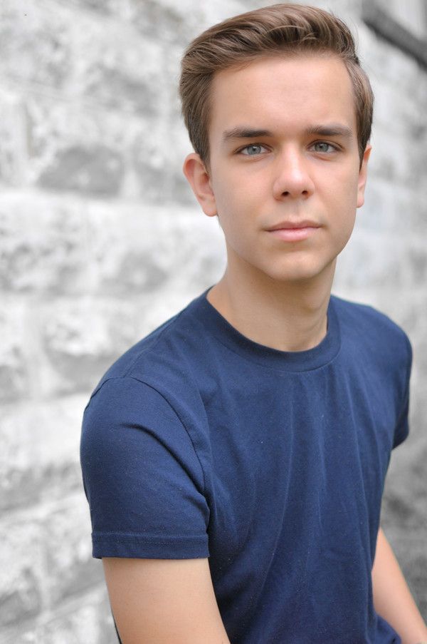 Jonah Lione Photo