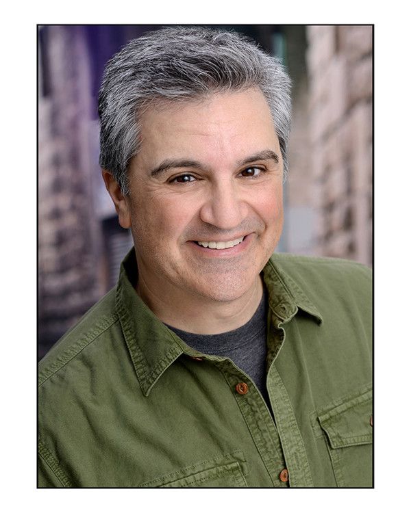 Eli Ganias Photo