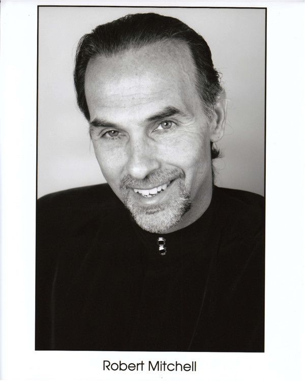 robert mitchell Photo