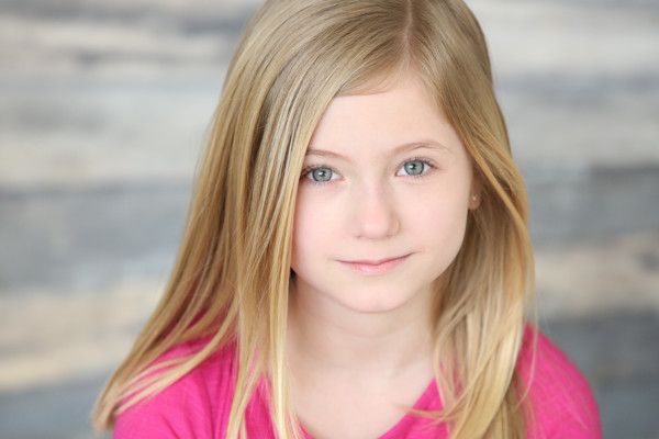 Addison Mackynzie Valentino Photo