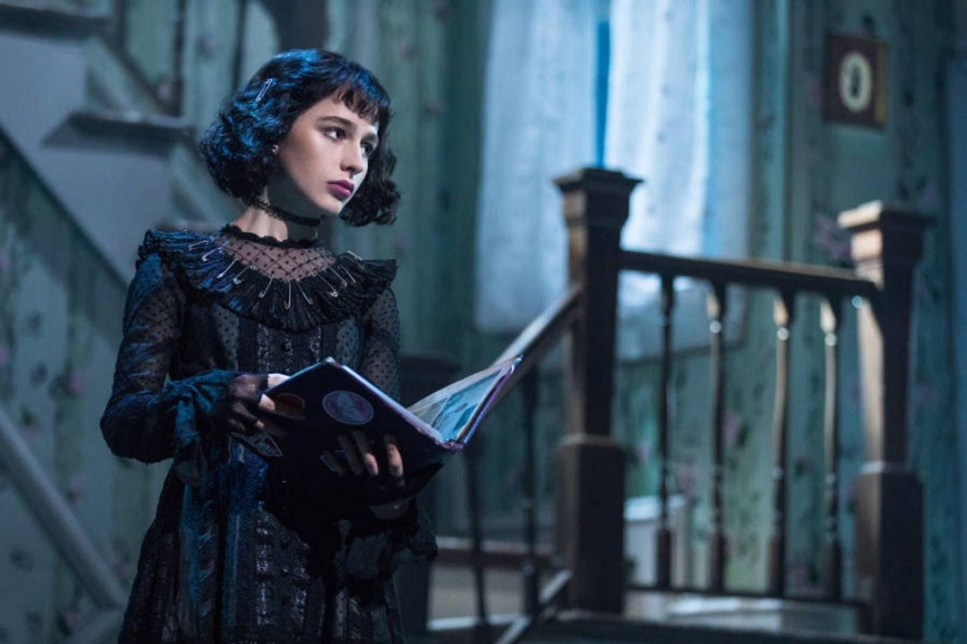 28 of the Most Iconic Broadway Dresses  Image