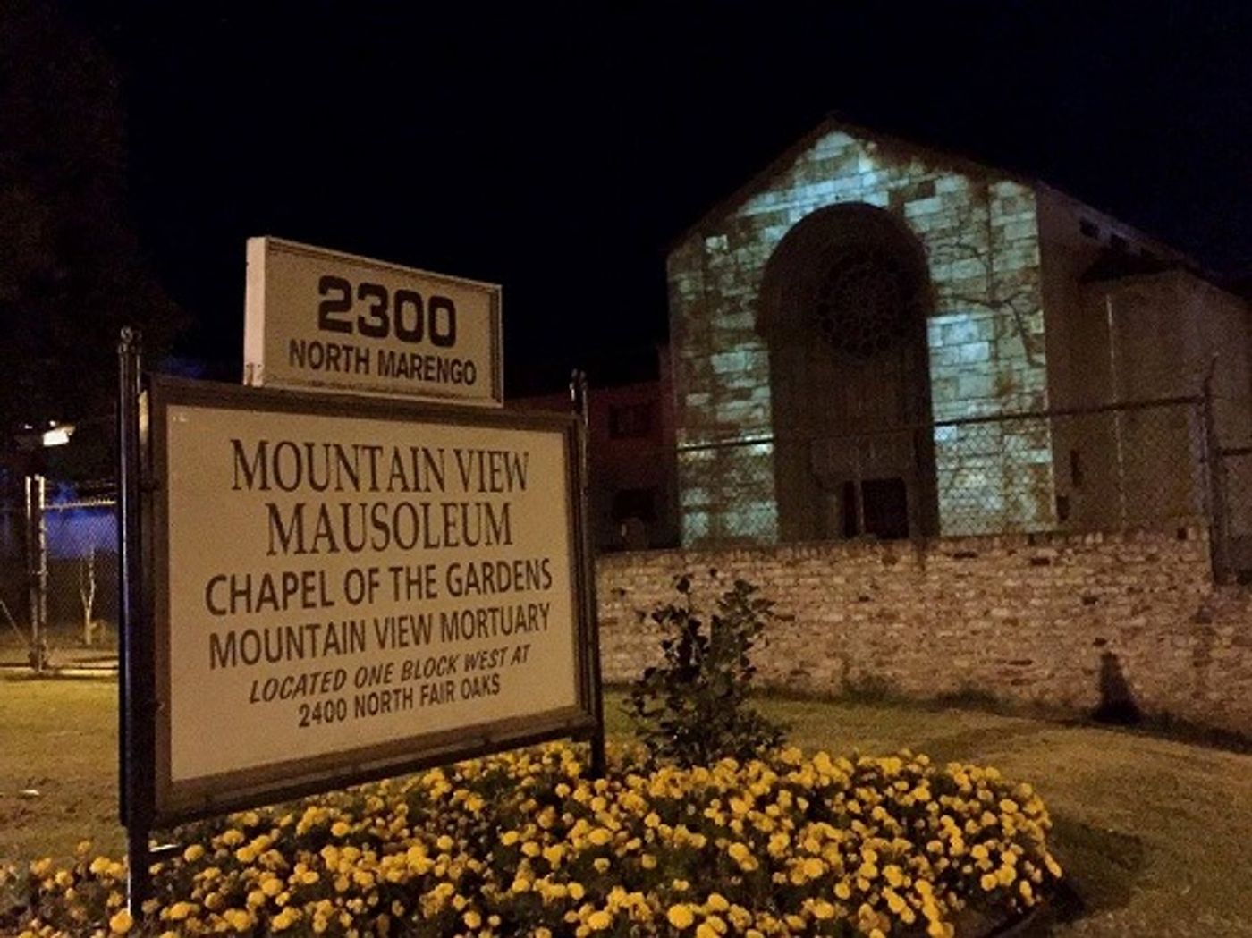 Theatre in Historic Places: No Rest for the Wicked in WICKED LIT at Mountain View Mausoleum  Image