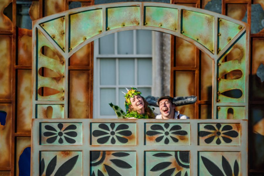 Photo Flash: First Look At Immersion Theatre's Open-Air Tour Of A MIDSUMMER NIGHT'S DREAM Image