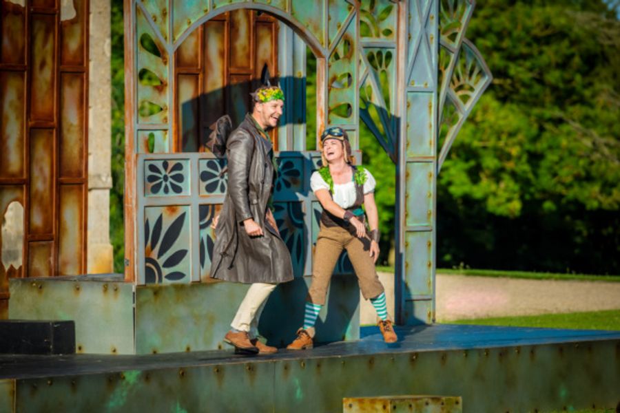 Photo Flash: First Look At Immersion Theatre's Open-Air Tour Of A MIDSUMMER NIGHT'S DREAM Image