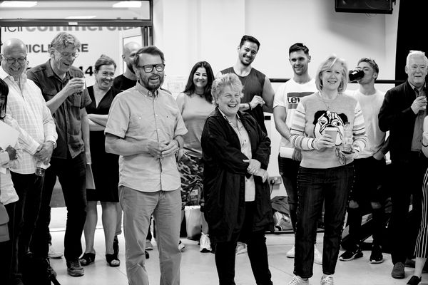 Bjorn Ulvaeus, Sandi Toksvig, Ingrid Sutej and the cast of MAMMA MIA! THE PARTY Photo
