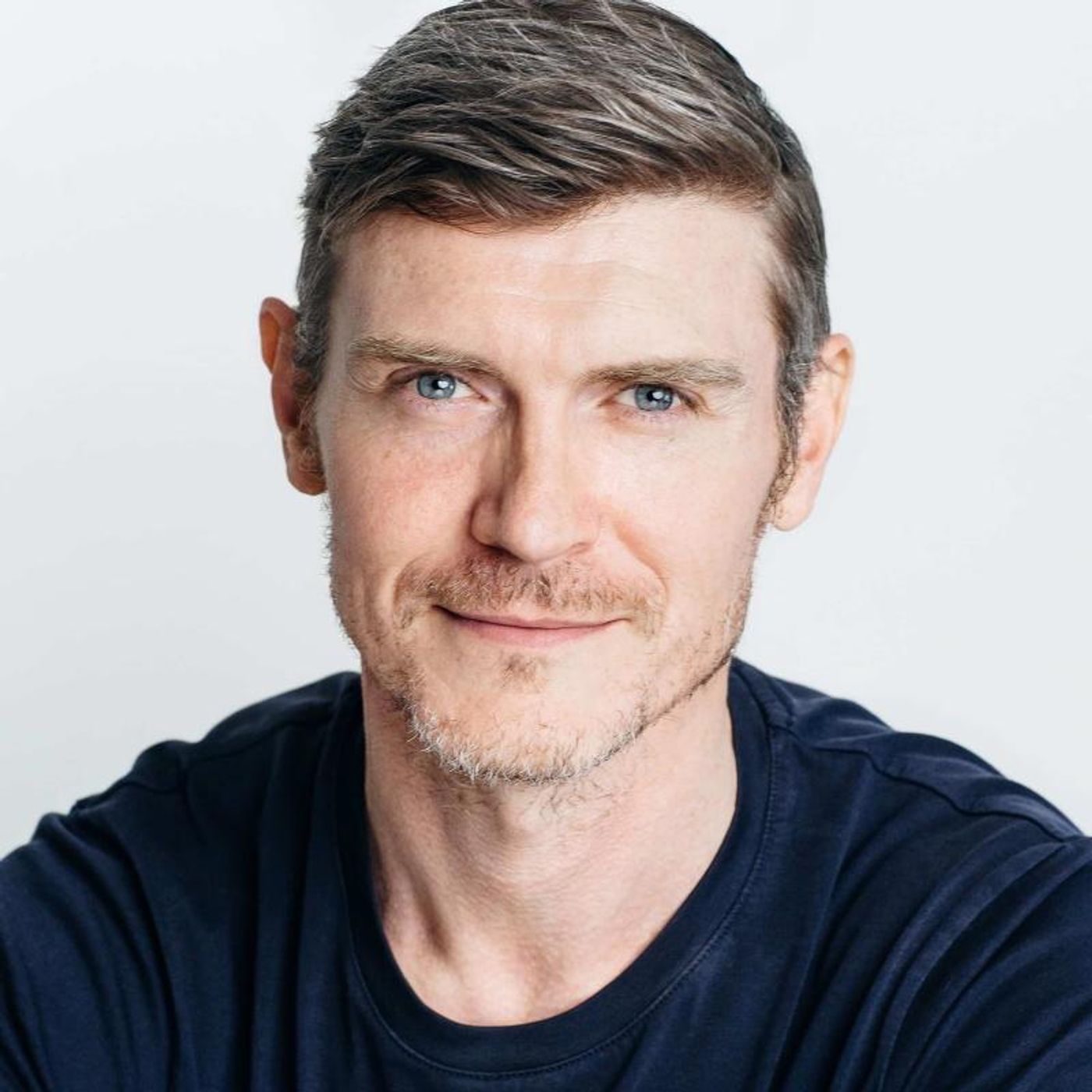 VIDEO: Neil Haskell Performs 'Lift It Up' From SINGING REVOLUTION THE MUSICAL  Image