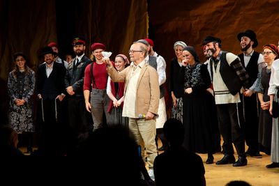 Joel Grey and the cast of FIDDLER ON THE ROOF Photo