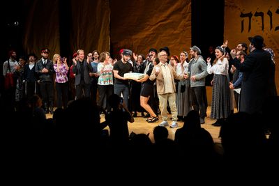 Joel Grey and the cast of FIDDLER ON THE ROOF Photo