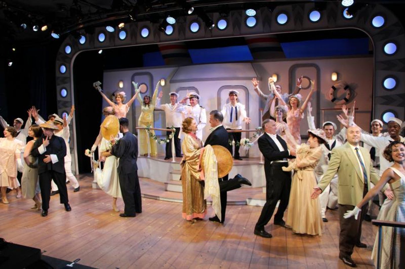Photo Flash: SummerStage at Leonia Celebrates 20th Season with Cole Porter's ANYTHING GOES  Image