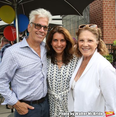 Steve Bakunas, Sarah Stern and Linda Lavin Photo