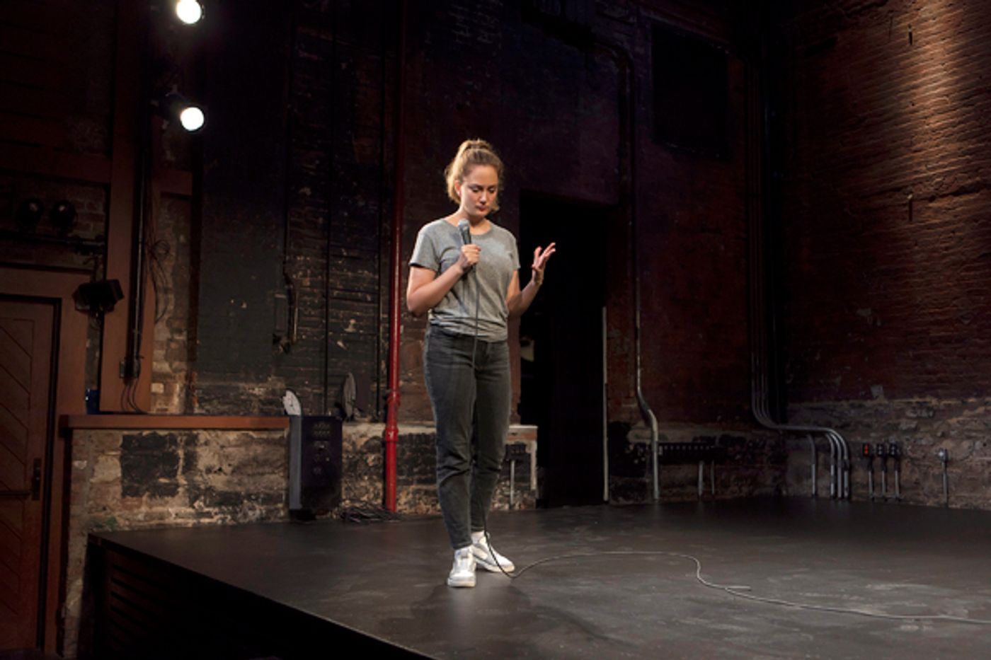 Photo Flash: First Look at JACQUELINE NOVAK: GET ON YOUR KNEES Photo Flash: First Look at JACQUELINE NOVAK: GET ON YOUR KNEES Image