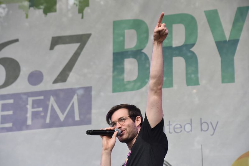 Photo Coverage: BEETLEJUICE, WAITRESS, COME FROM AWAY, CHICAGO, & JERSEY BOYS Hit The Stage At BROADWAY AT BRYANT PARK — photo 4 of 58