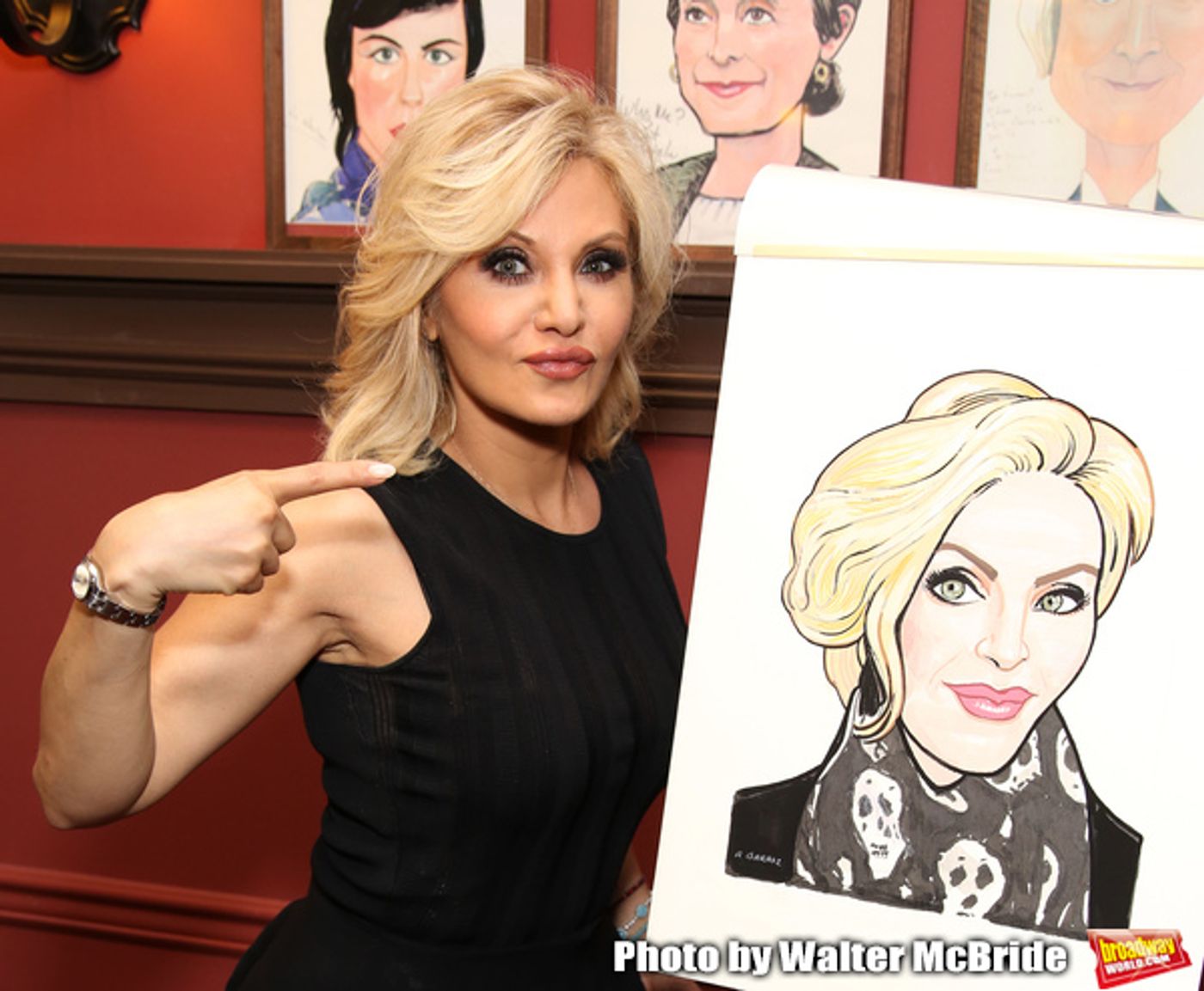 Photo Coverage: PRETTY WOMAN Star Orfeh Joins Sardi's Wall of Fame  Image