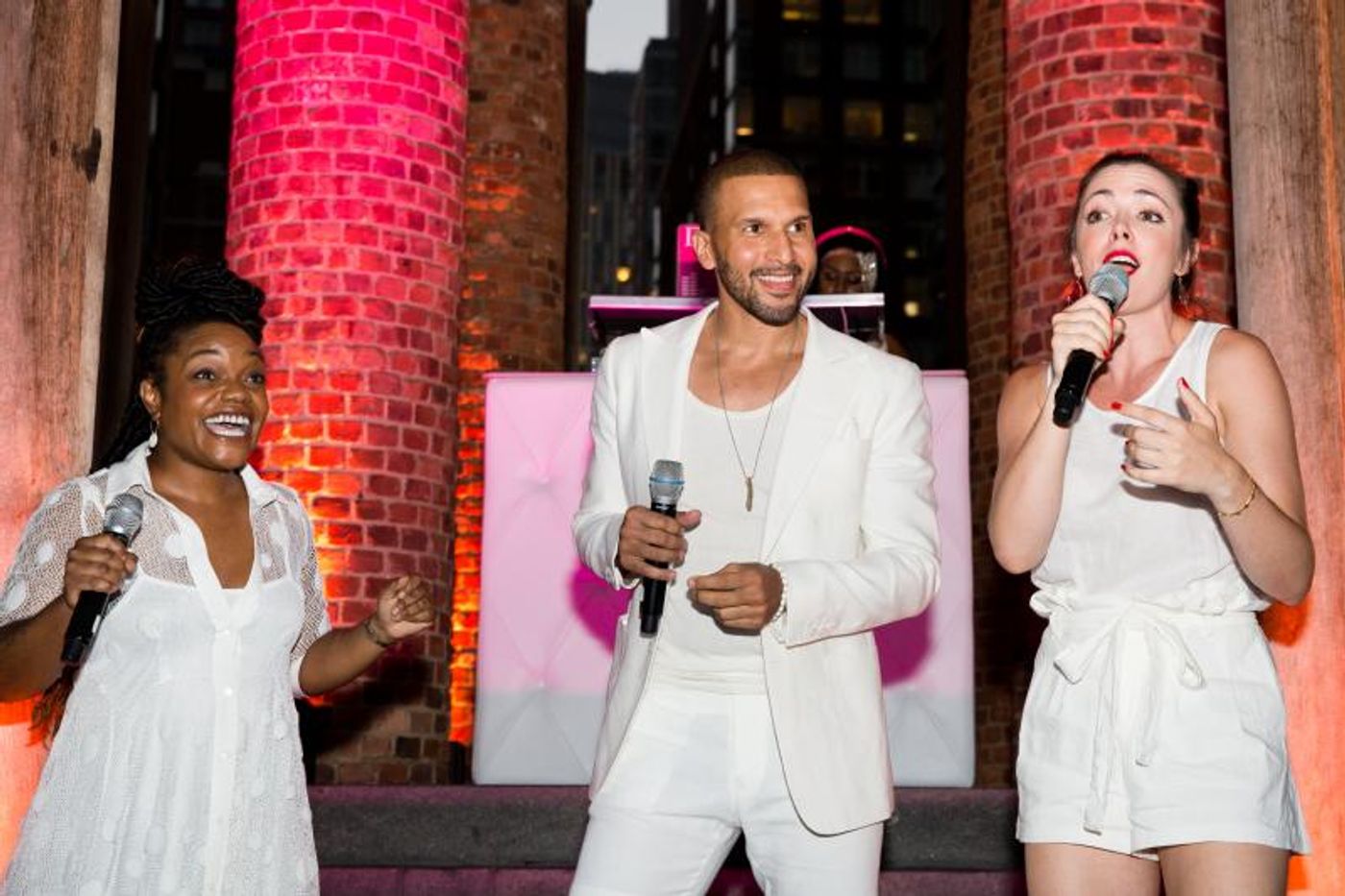 DINER EN BLANC Brings the Ultimate Summer Outdoor Event to NYC and the World  Image