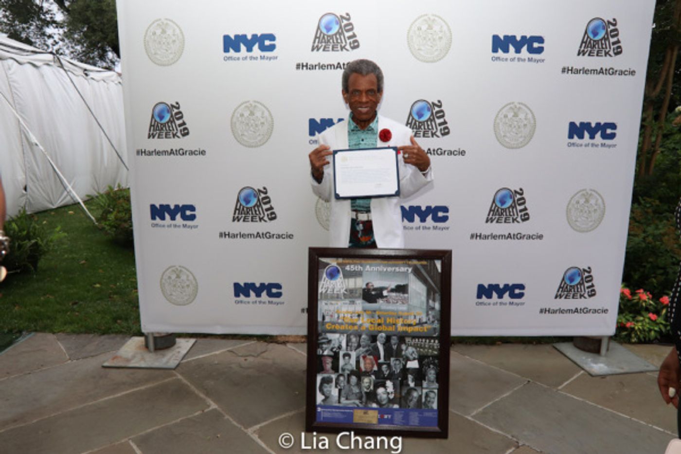 Photo Flash: Andre De Shields Receives Certificate Of Recognition From The New York City Mayor's Office and Harlem Week Pride 50 Award  Image