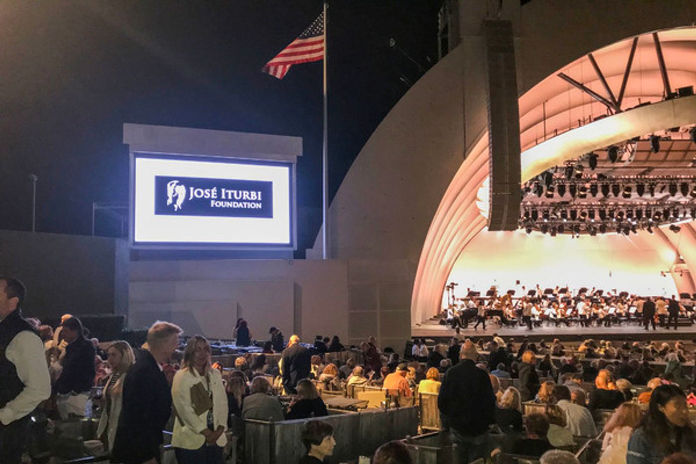 Photo Flash: Award Winners Hollywood Bowl Join The José Iturbi Foundation As They Sponsor 'A Decade of Dudamel' 
at the Hollywood Bowl  Image