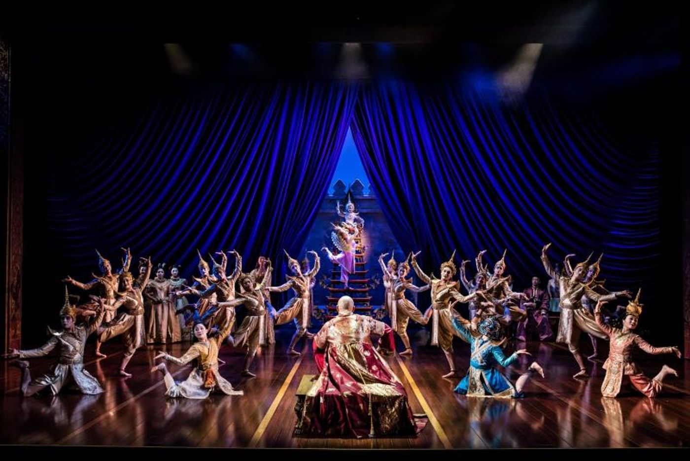 Review: Kelli O'Hara Whistles Her Way into Japan in THE KING & I  Image
