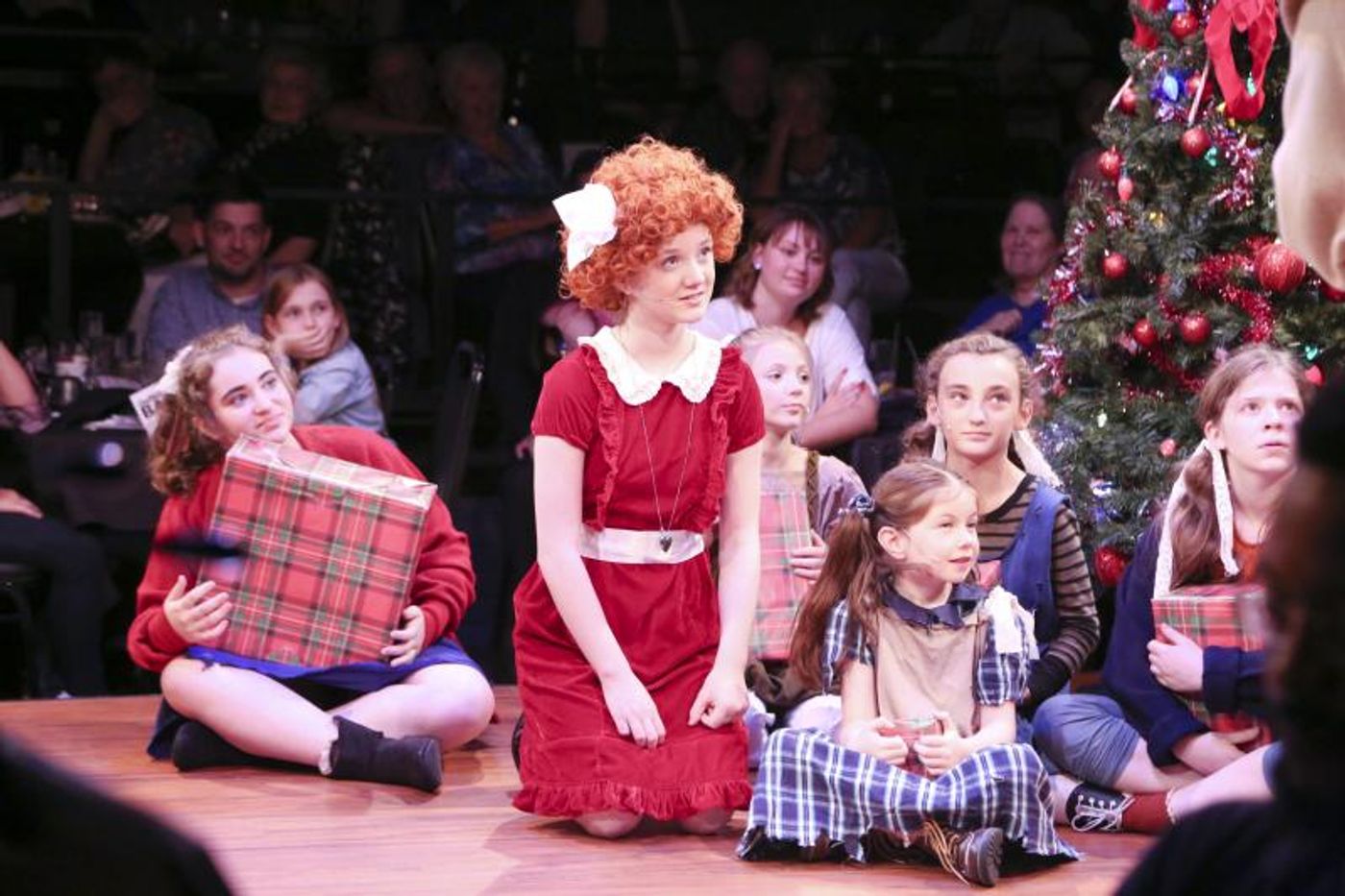 Review: ANNIE Is Looking Swell and Spiffy in Sparkling Chaffin's Barn Revival  Image