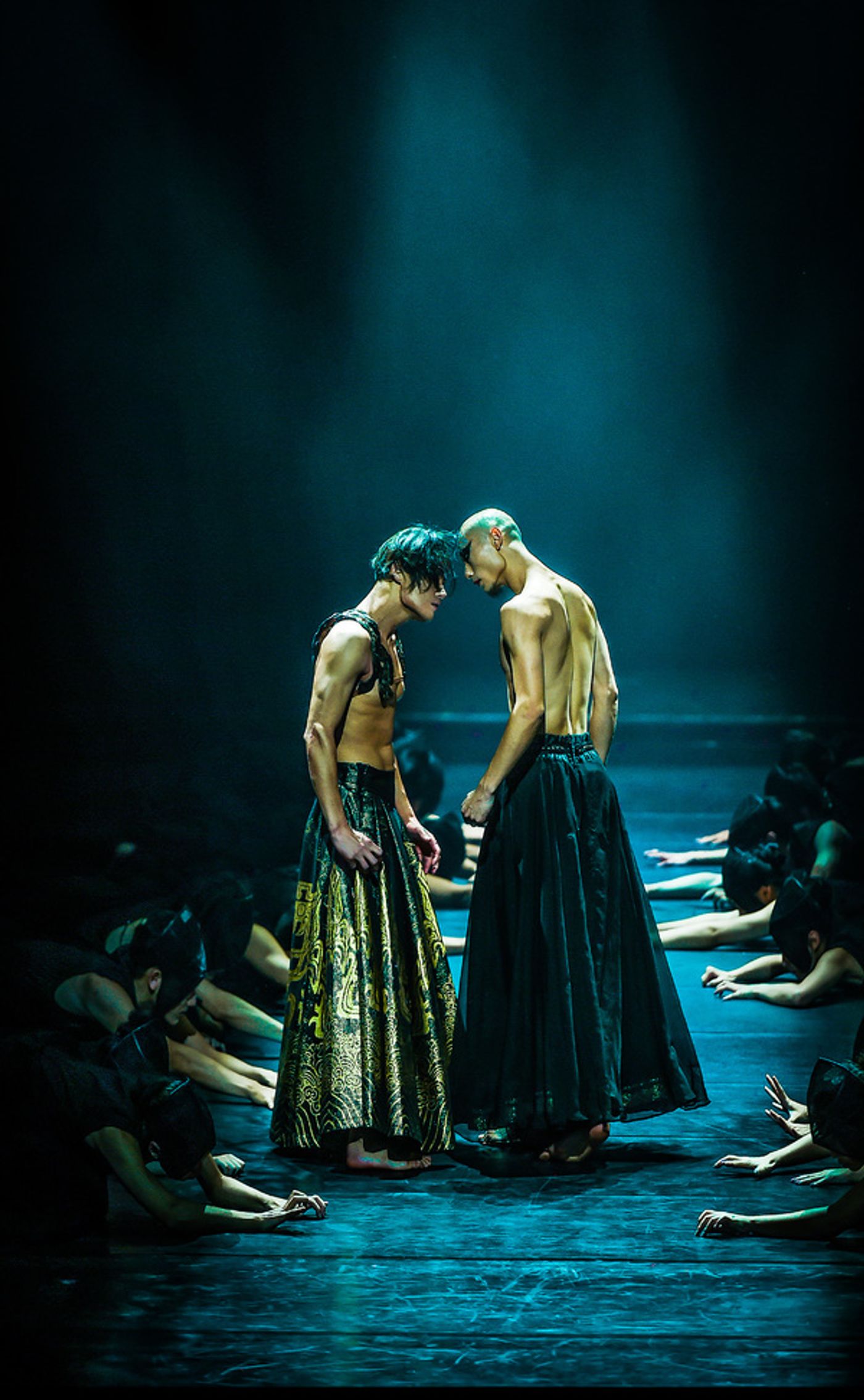 Photo Flash: Yang Liping Contemporary Dance Presents The World Premiere of UNDER SIEGE Photo Flash: Yang Liping Contemporary Dance Presents The World Premiere of UNDER SIEGE Image