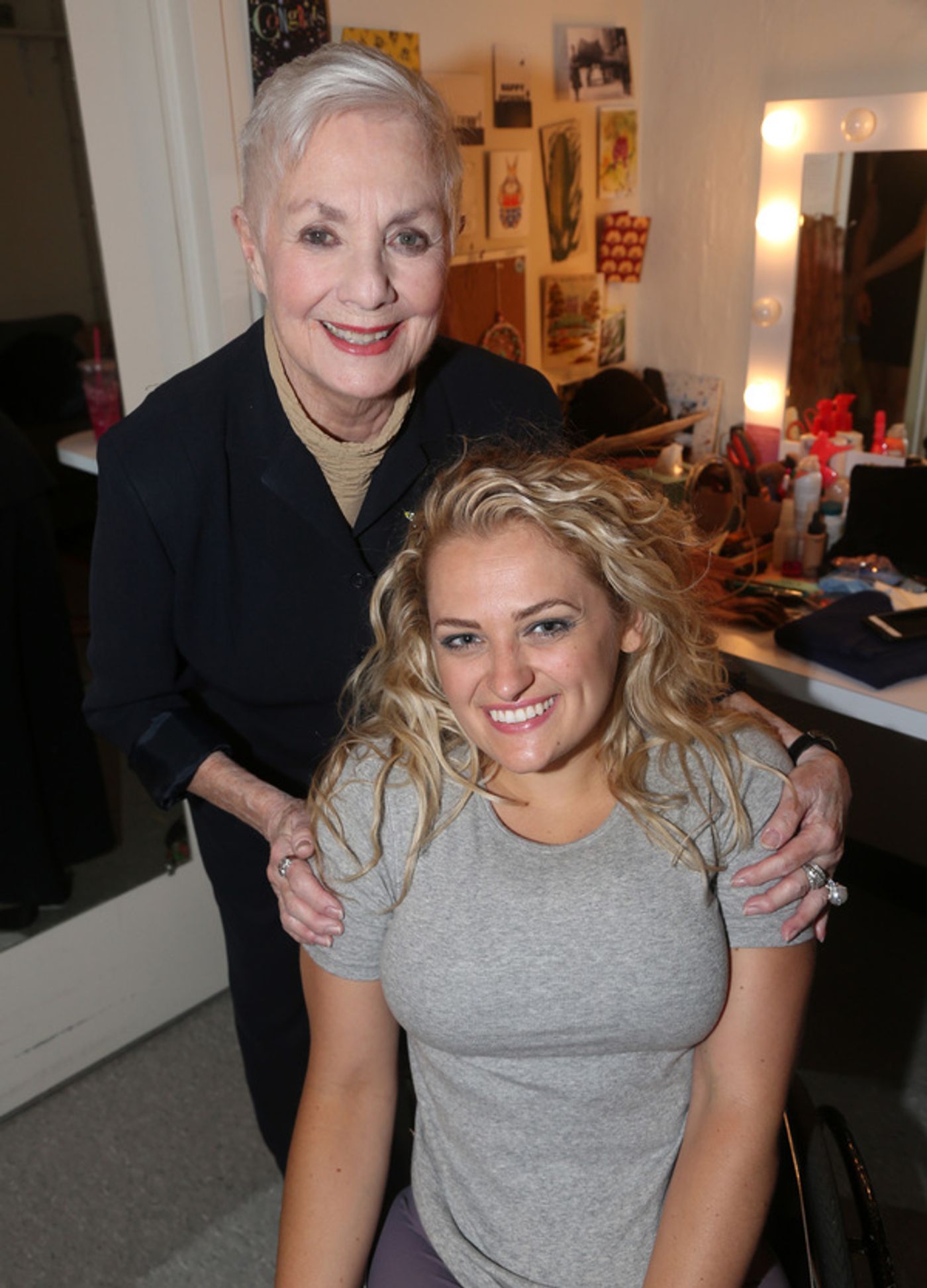 Photo Flash: Shirley Jones Visits OKLAHOMA!  Image