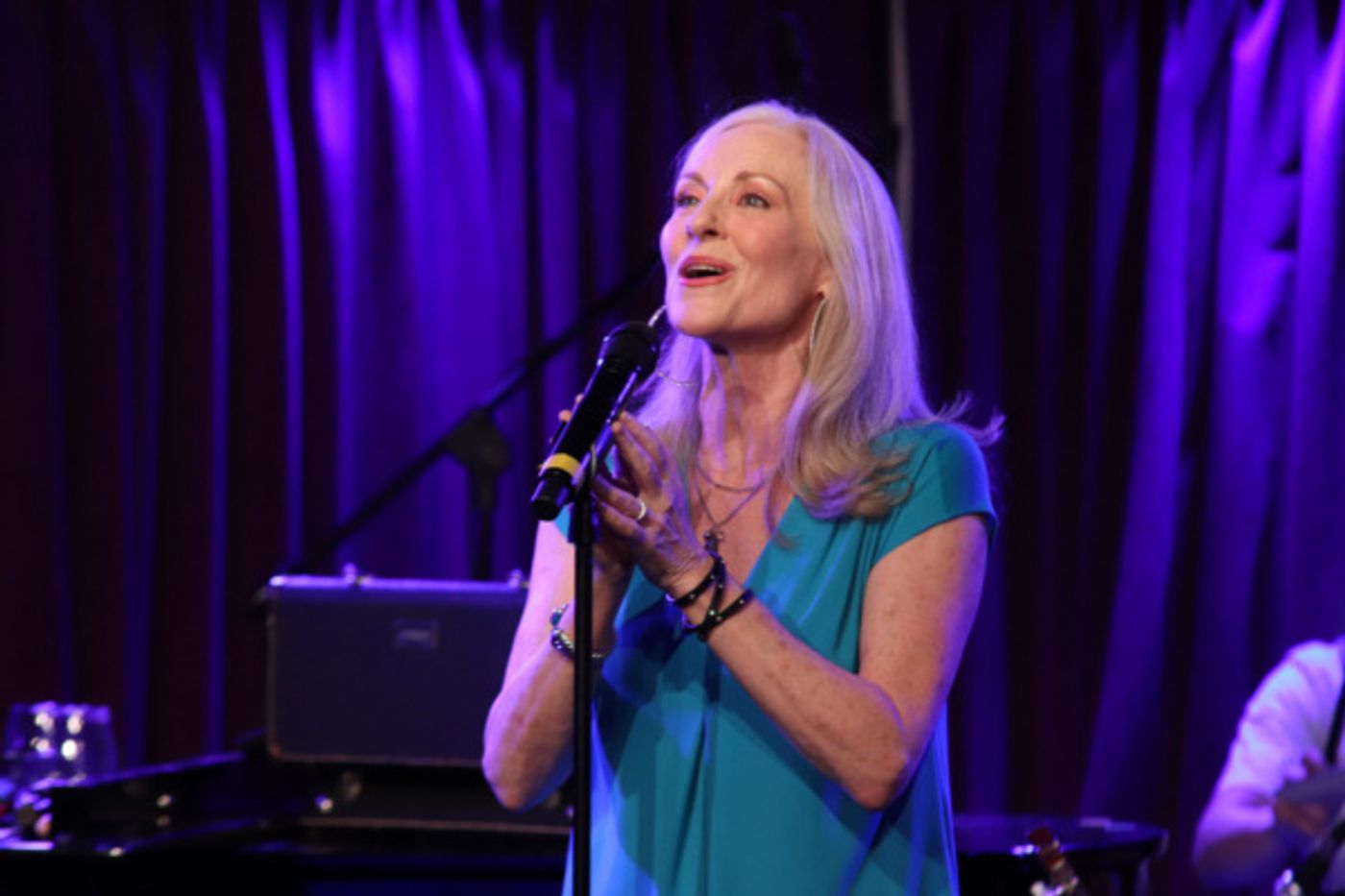 Photo Flash: Elizabeth Ward Land Debuts STILL WITHIN THE SOUND OF MY VOICE: THE SONGS OF LINDA RONSTADT At The Green Room 42  Image