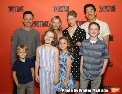 Back row: Brad Heberlee, Samantha Mathis, Susannah Flood, Kim Fischer Front row:  Har Photo