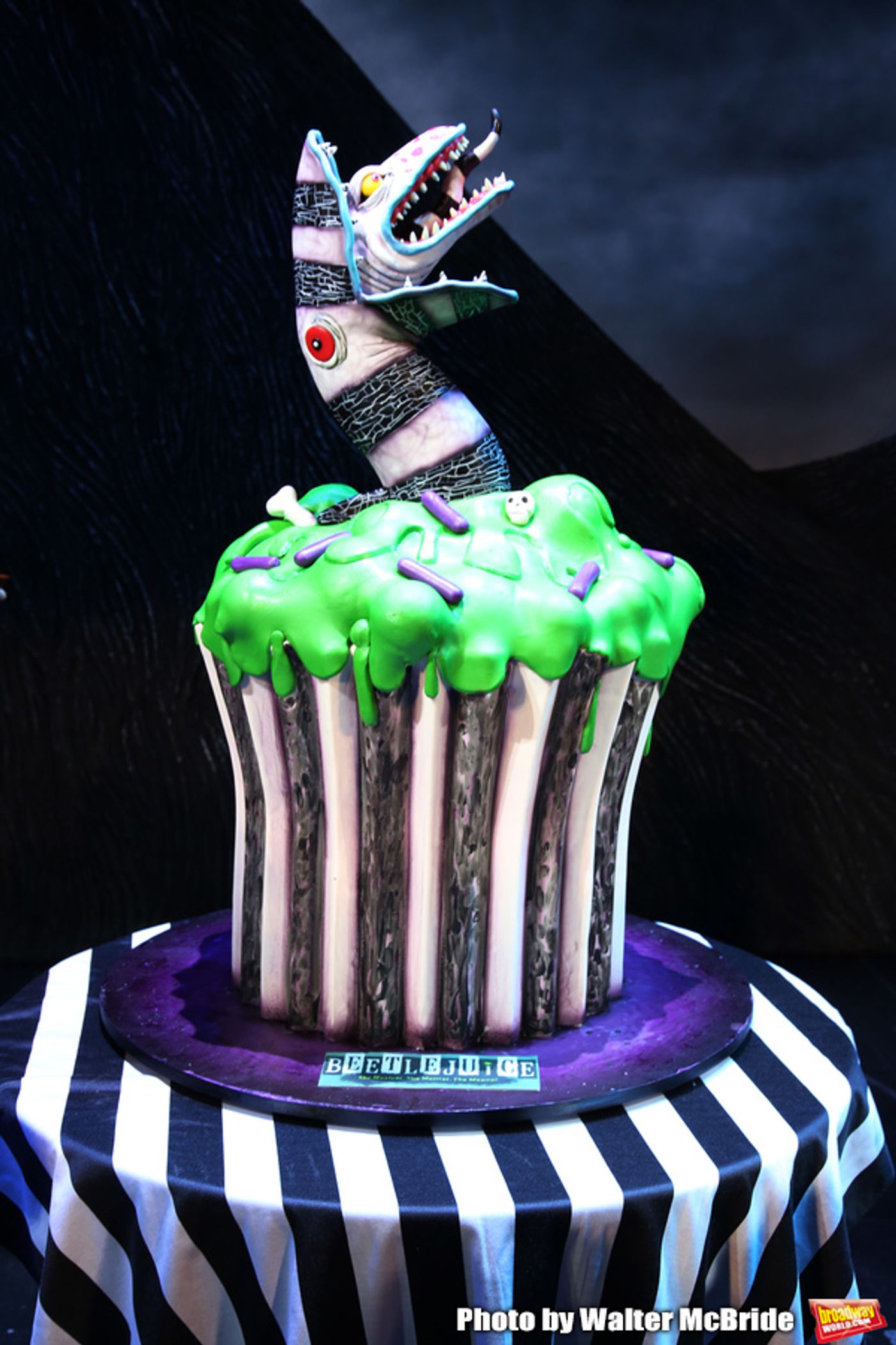 Photo Coverage: BEETLEJUICE Celebrates 100 Performances on Broadway!  Image