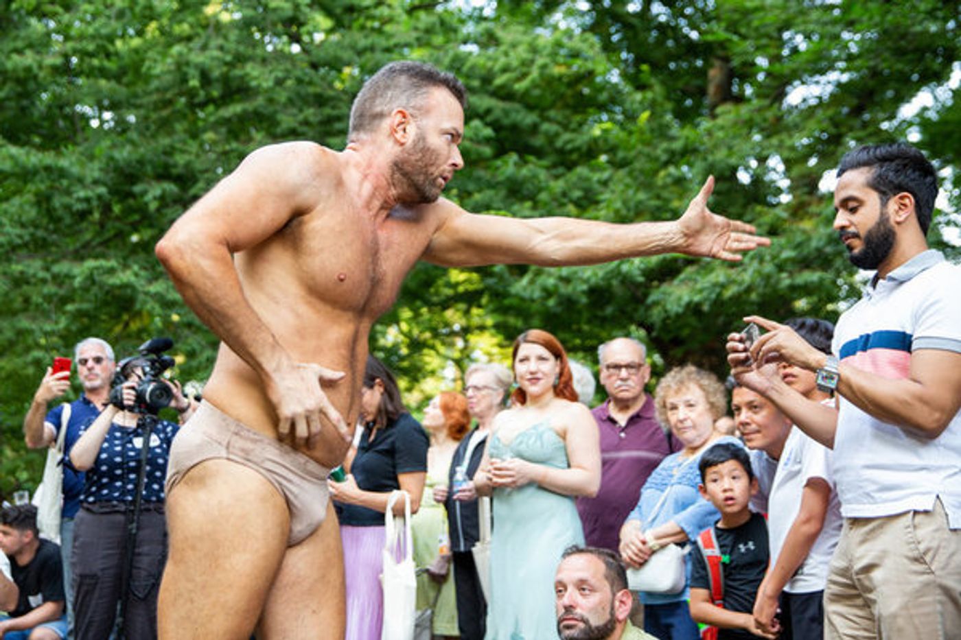 Review: ERYC TAYLOR DANCE'S Immersive EARTH Breaks New Ground at Brooklyn Botanic Gardens  Image