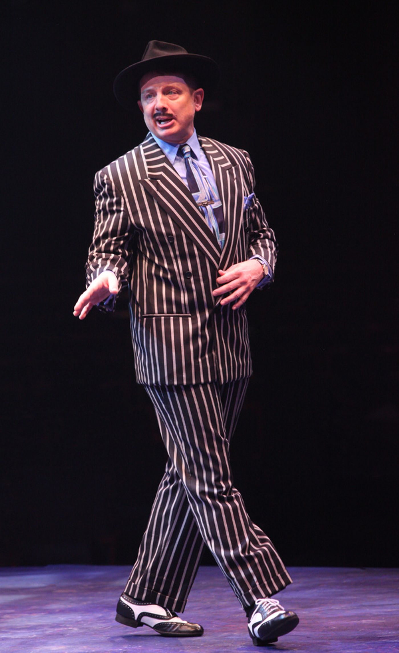 Photo Flash: Lesli Margherita, Ali Ewoldt, Lenny Wolpe And More Star In GUYS AND DOLLS At Broadway At Music Circus  Image