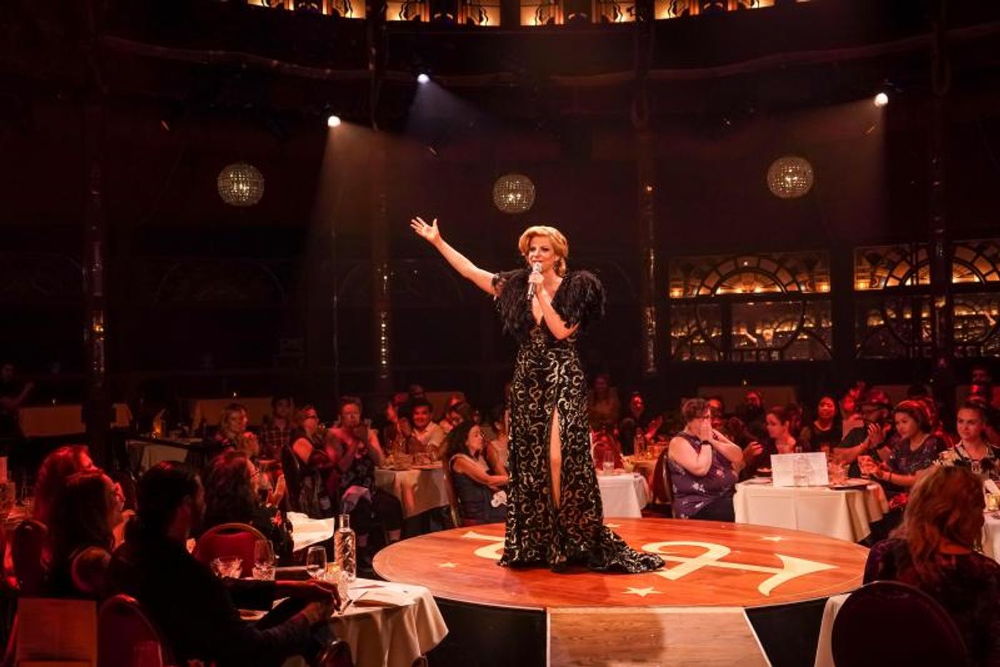 Review: Teatro ZinZanni's LOVE, CHAOS AND DINNER Provides Old-Fashioned Circus and Comedy Entertainment  Image