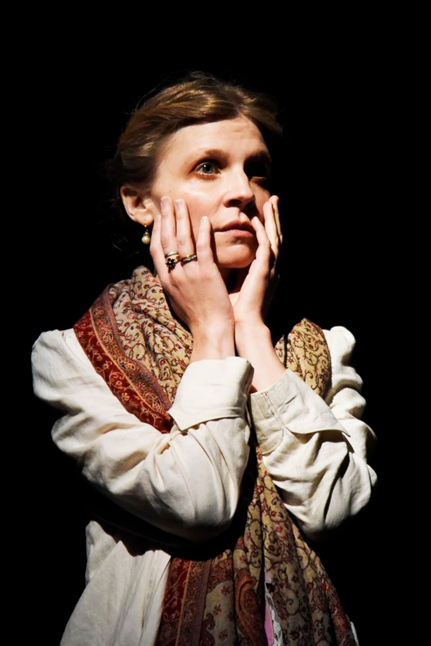 Photo Flash: First Look at UNCLE VANYA at Theatre Royal Bath  Image